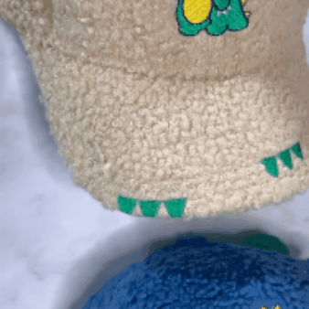 GORRO DINO-NUBE 🧢🦖☀️